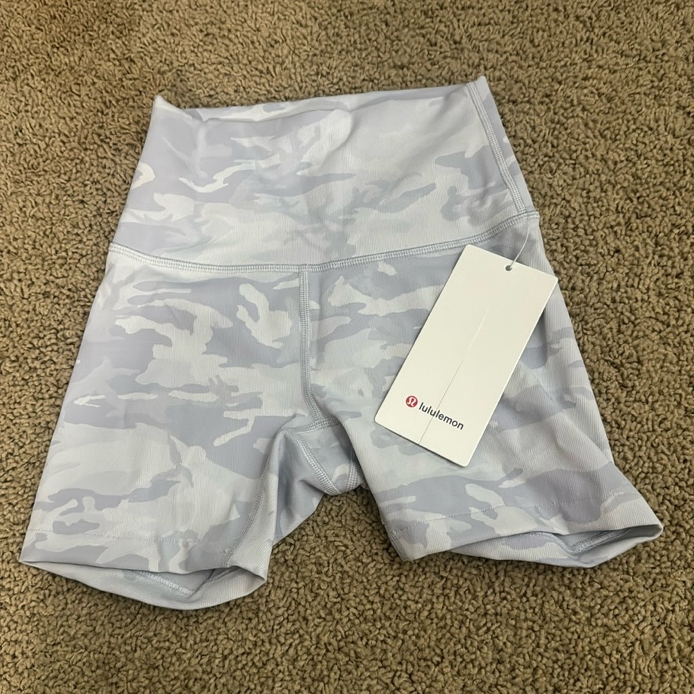 Lululemon Wunder Under HR Short *Jac